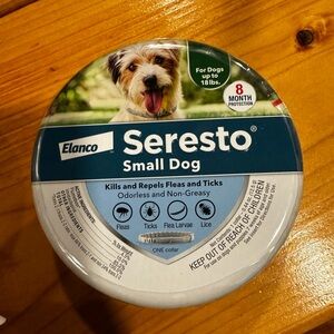 Seresto Small Dog Flea and Tick Collar